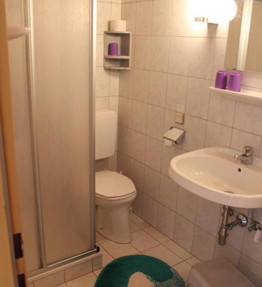 اتاق استاندارد, Gästehaus Uggowitzer