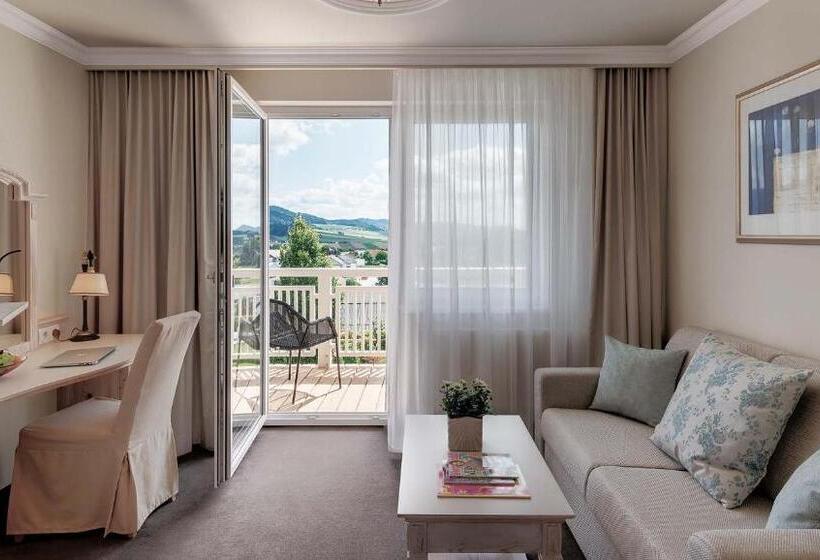 غرفة ديلوكس, Almesberger