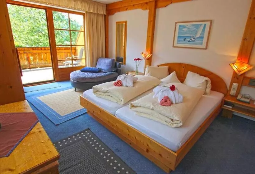 Family Room, Alpin