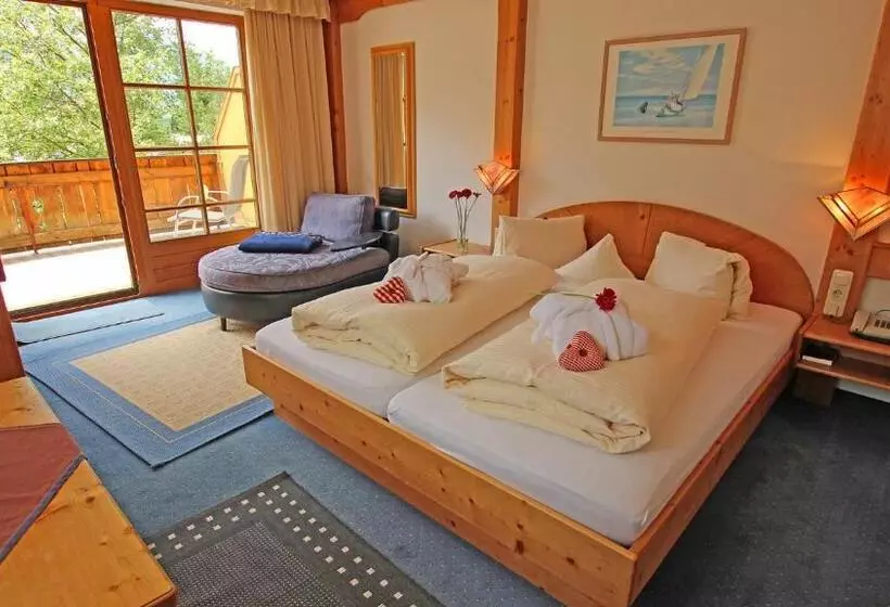 Family Room, Alpin
