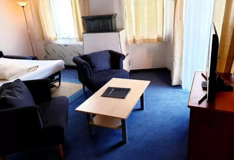 Family Room, Alpin
