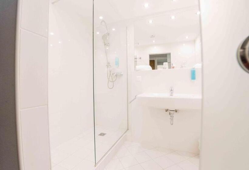 غرفة عائلية, Bellevue