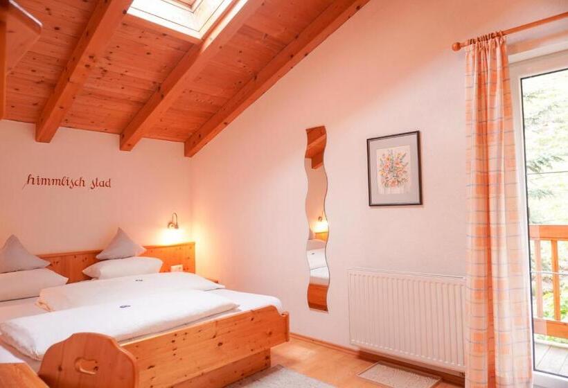 חדר סטנדרט עם מרפסת, Naturhotel Berghof