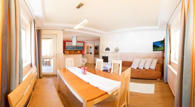 Апартаменты 2 Спальни с Садом, Brunnenhof