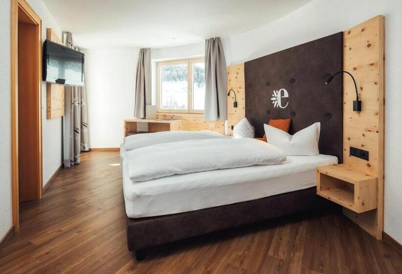 חדר סטנדרט עם מרפסת, Edelweiss Superior