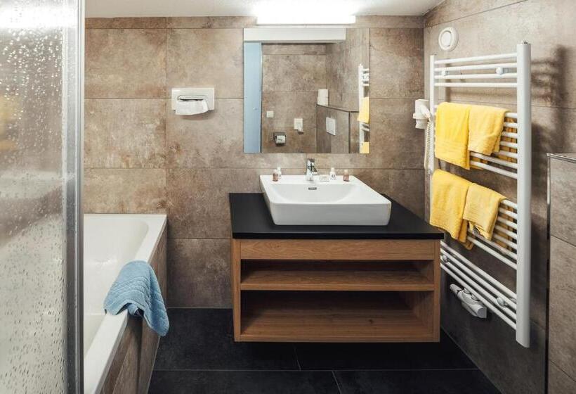 חדר דלוקס עם מרפסת, Edelweiss Superior