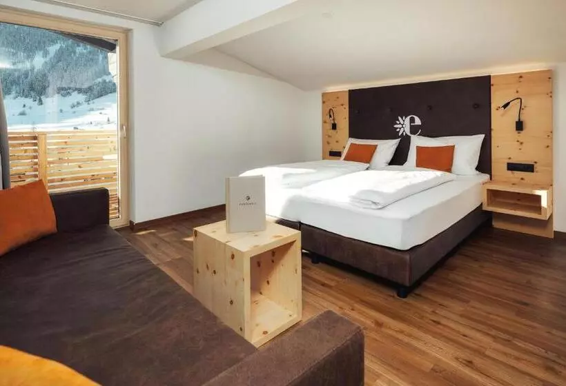 Deluxe-huone Parveke, Edelweiss Superior