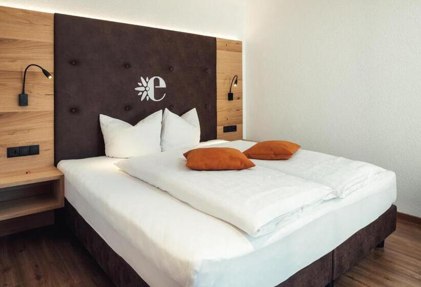 חדר משפחתי, Edelweiss Superior