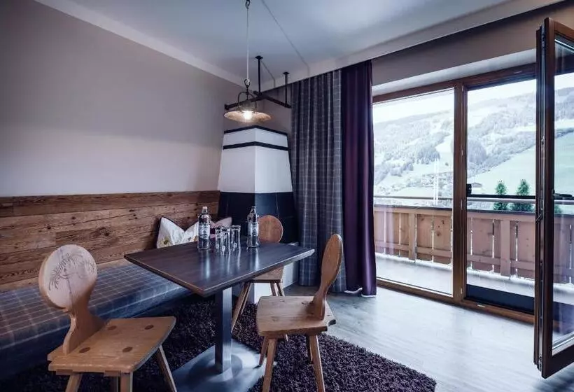 Sviitti Vuoristonäkymä, Familienresort Ellmauhof Das Echte All Inclusive