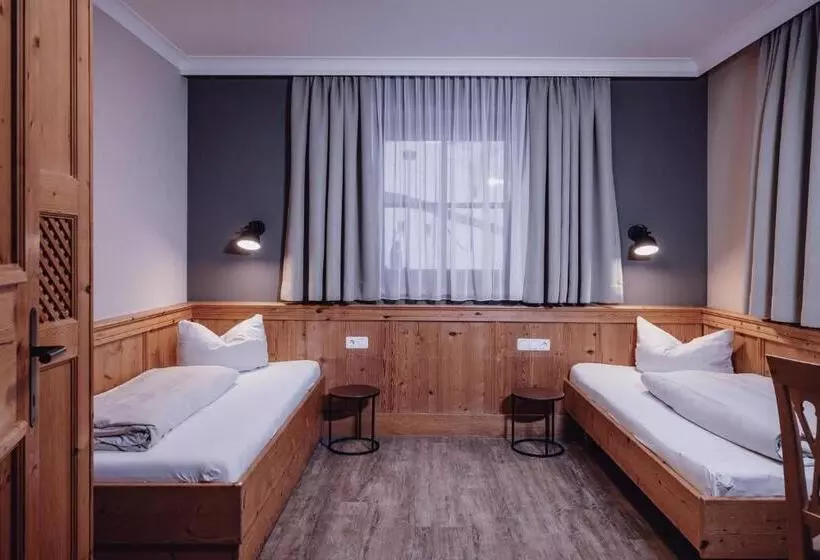 Perhehuone, Familienresort Ellmauhof Das Echte All Inclusive