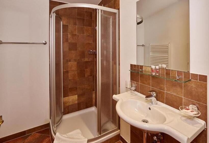 בית, 4 חדרי שינה, Grünwald Resort Sölden