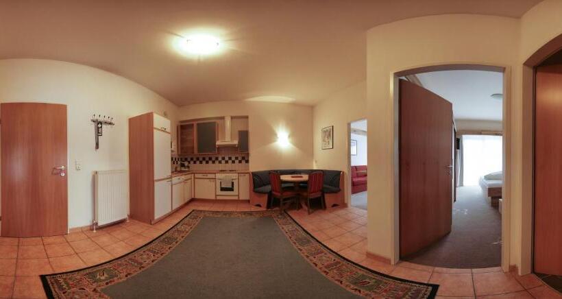 דירת חדר, Habicht