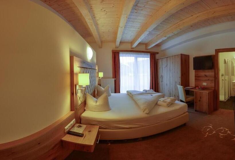 חדר משפחתי, Habicht