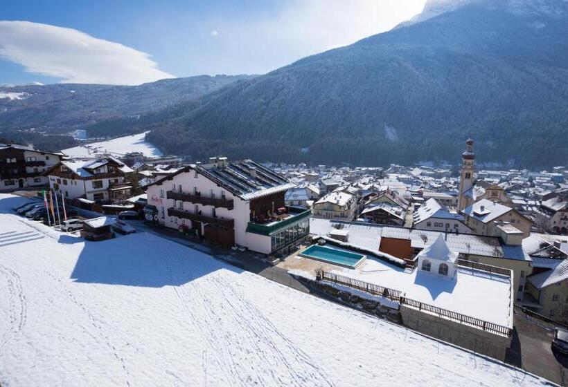 חדר משפחתי, Habicht