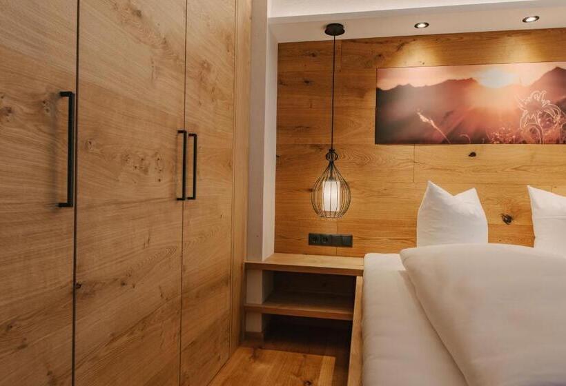 Номер Стандарт, Loisi S Boutique