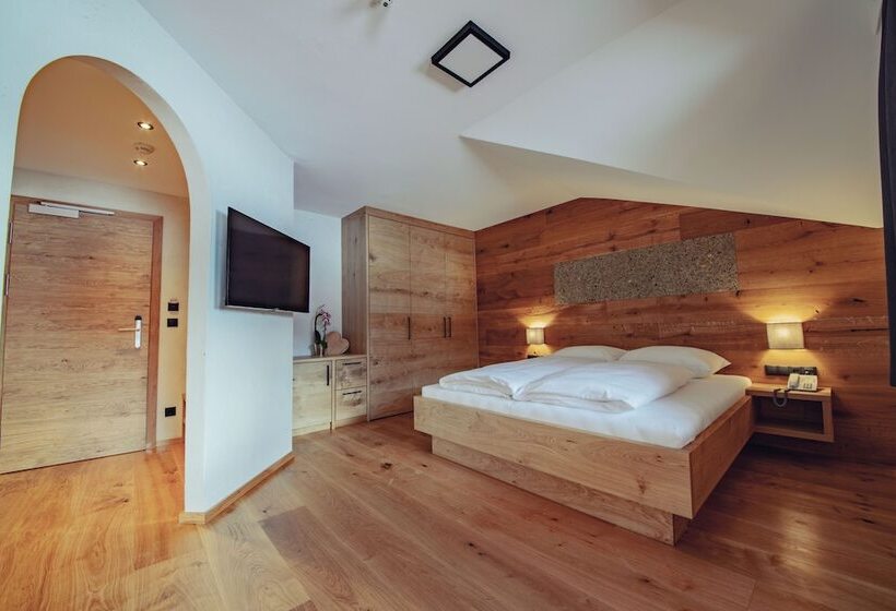 Номер Стандарт, Loisi S Boutique