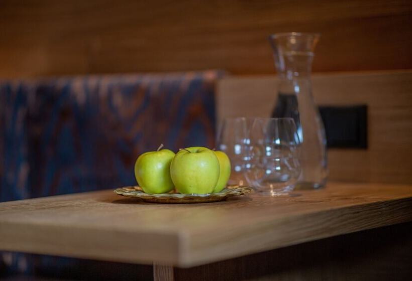 Номер Стандарт, Loisi S Boutique