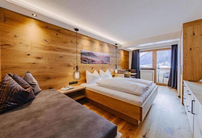 Номер Стандарт Вид на Горы, Loisi S Boutique