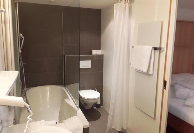 패밀리 룸, Nassereinerhof