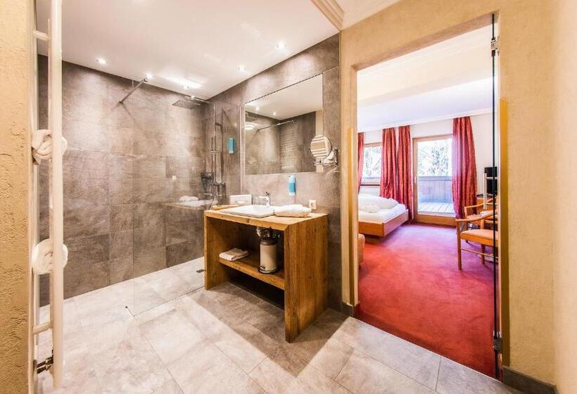 带阳台的三人标准间, Riederhof  Urlaub Mit Wau!