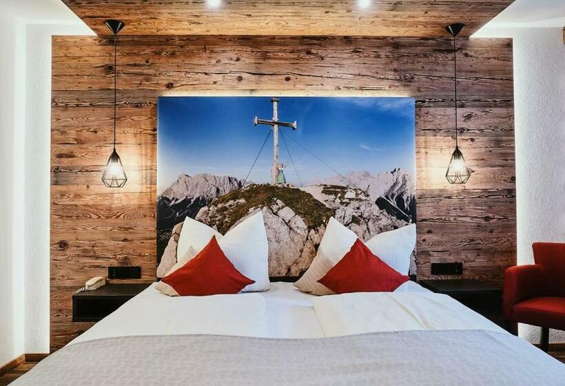 スタンダードルーム, Rustika