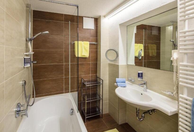 آپارتمان 2 خوابه, Schimpfösslhof