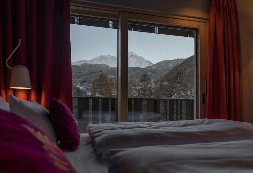 2 Bedroom Suite with Balcony, The Secret Sölden
