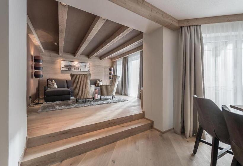 Люкс 3 Спальни, The Secret Sölden