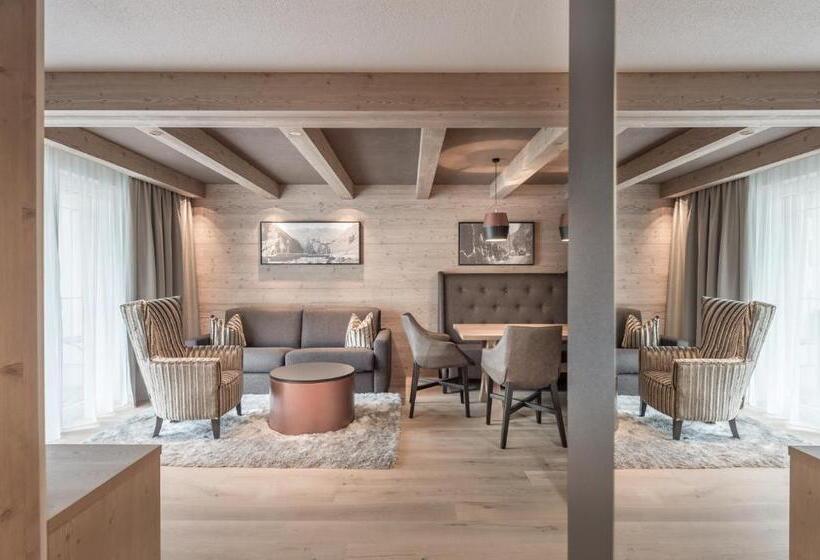 Люкс, The Secret Sölden