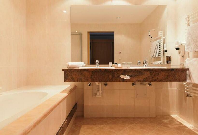 スイート, Weisseespitze