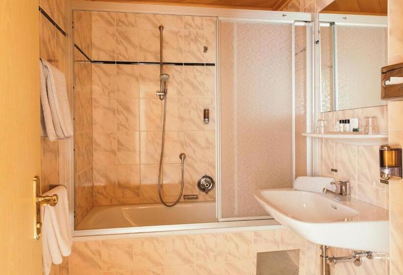 ファミリールーム, Weisseespitze