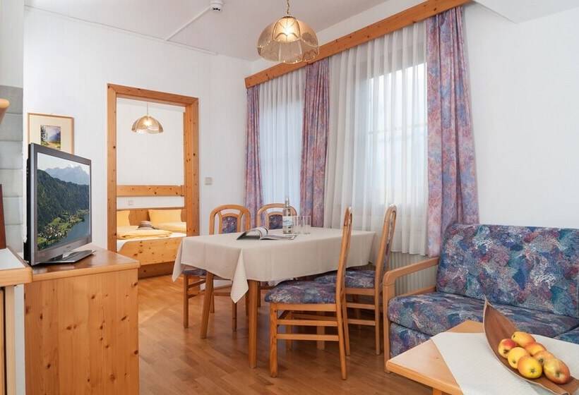 Апартаменты 1 Спальня с Балконом, Wellness Landhaus Parth