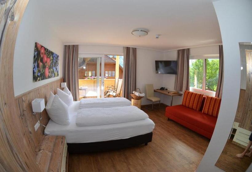 جناح جونيور, Wellness Landhaus Parth