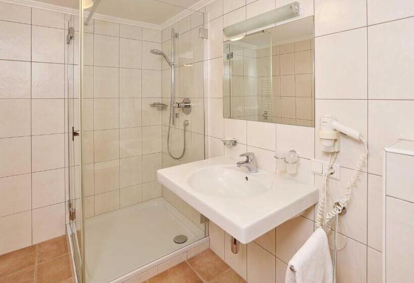 标准间, Zum Hirschen