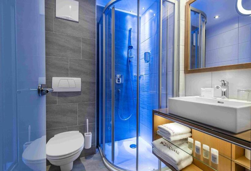 סוויטת ג'וניור עם מרפסת, Alpines Lifestyle Hotel Tannenhof