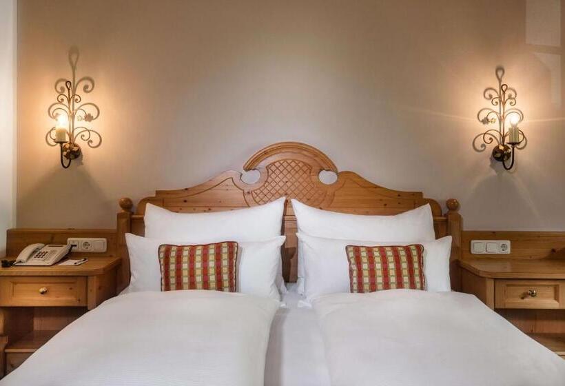 סוויטת ג'וניור עם מרפסת, Alpines Lifestyle Hotel Tannenhof