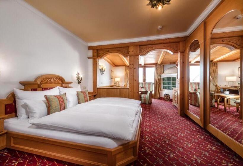 סוויטת ג'וניור עם מרפסת, Alpines Lifestyle Hotel Tannenhof