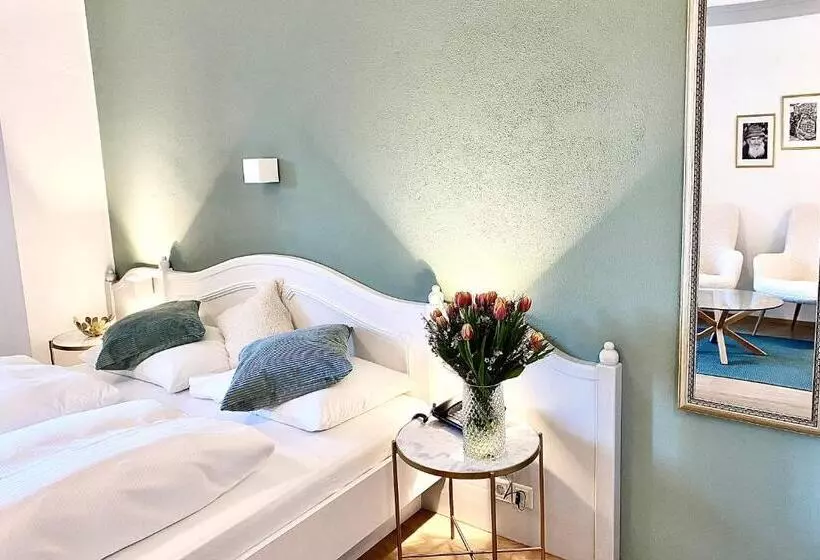 バルコニー付きスタンダードルーム, Boutiquehotel Hubertushof