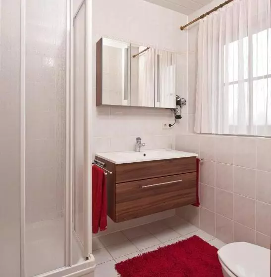 ２ベッドルームのコンフォートアパートメント, Ferienwohnung Am Oberrainerhof