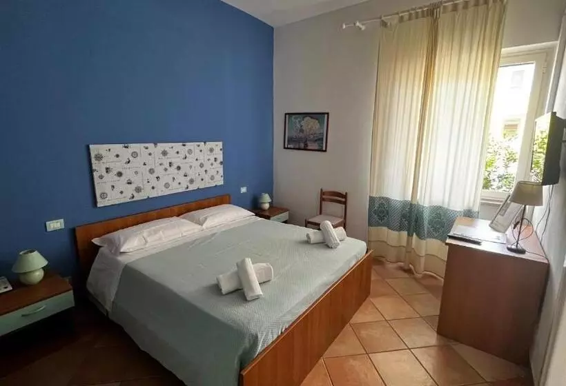Economy-huone, Frassetto