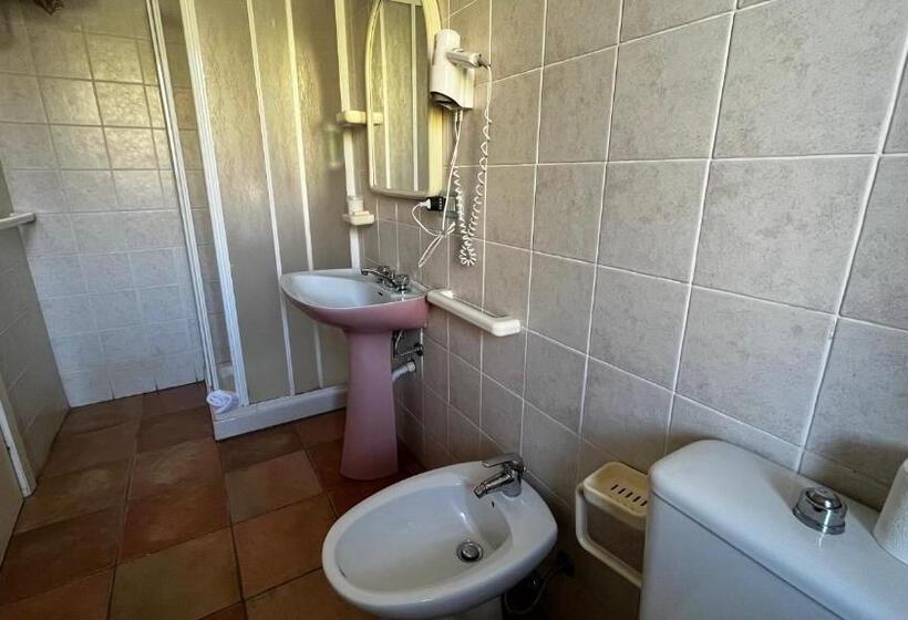 اتاق اکونومی, Frassetto