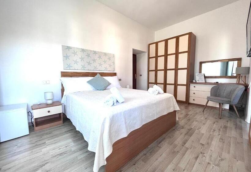 اتاق استاندارد با چشمانداز باغ, Frassetto