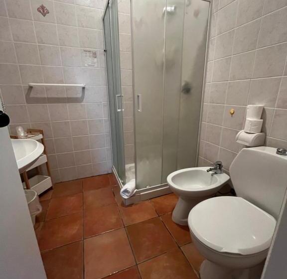 اتاق استاندارد با چشمانداز باغ, Frassetto