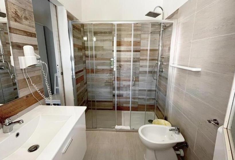 اتاق استاندارد, Frassetto