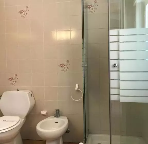 Standard-huone, Frassetto