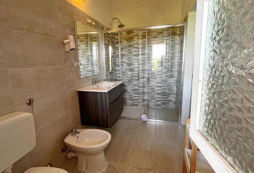 Triple Room Sea View, Frassetto