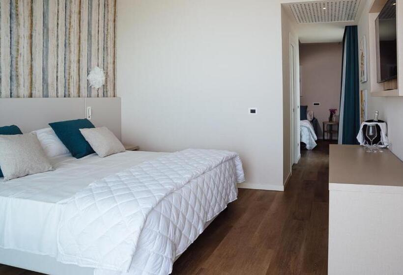 Люкс Deluxe Вид на Море, Galassia Suites & Spa