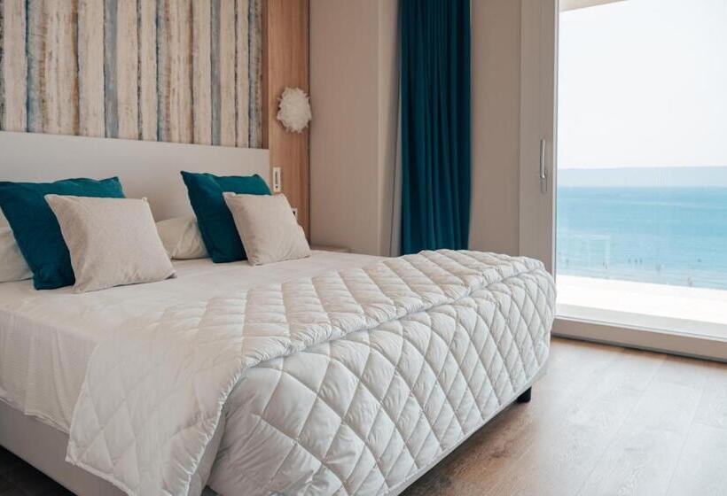 Люкс с Террасой, Galassia Suites & Spa