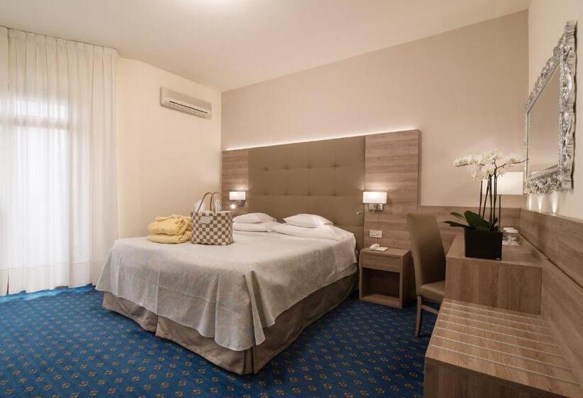 اتاق راحتی یک تخته, Garden Terme