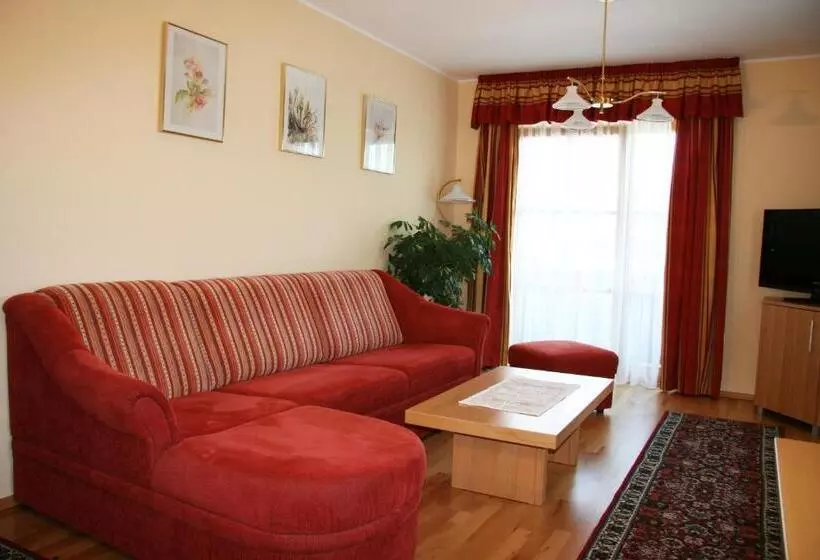 Comfort-huoneisto 1 Makuuhuone, Garni Dorferwirt